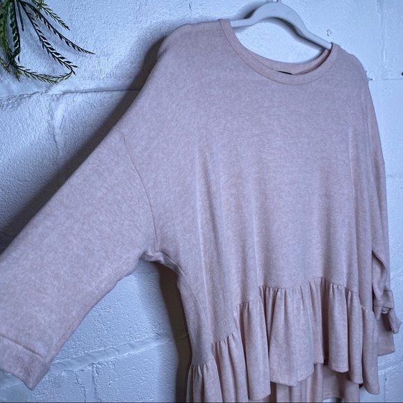 Soprano Pink Peplum Hem Hi/Low Super Soft Long Tie Sleeve Top Size large - Picture 3 of 8